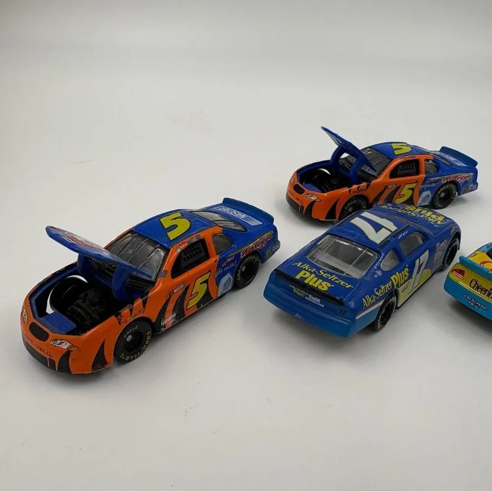 Vintage Diecast Racing Cars‎ 1/64 Scale